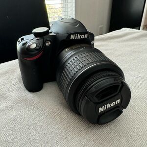 Nikon D3200 Digital SLR with 18-55mm Zoom Lens